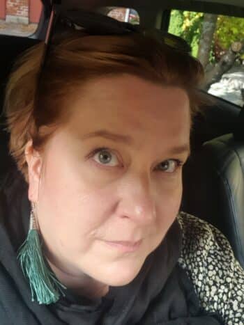 Terapiapalvelu Rauha & Lempi yrittäjä Jenni Ikonen